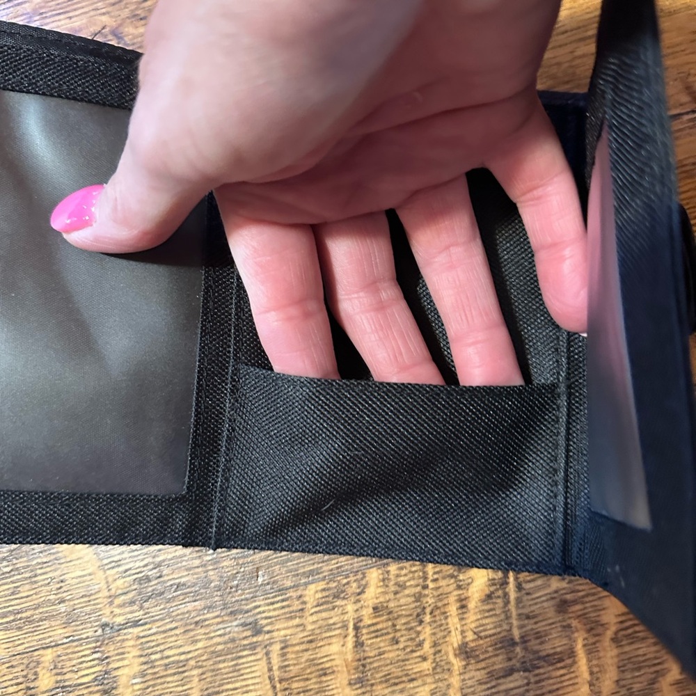 American Tourister, Passport Holder, BLACK, RFID Protection, inner pockets - Picture 5 of 5